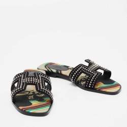 مملوكة مسبقًا Hermes Black Suede Studded Oran Sandals Size 37.5