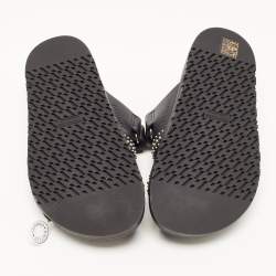 مملوكة مسبقًا Hermès  Black Studded Leather Chypre Slides Size 37