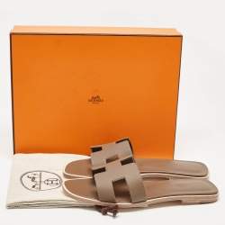 Hermès  Brown Leather Oran Flat Slides Size 38