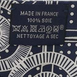 Pre Owned Hermès Navy Blue Eperon d'Or Printed Silk Twilly