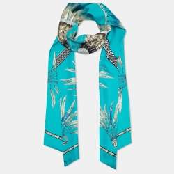 مملوكة مسبقًا Hermes Blue Turquoise Printed Silk Maxi Twilly 