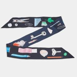 Pre Owned Hermès Marine /Vert Vif Silk In the Pocket Twilly