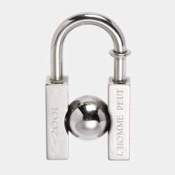 Pre Owned Hermès Silver Tone Hardware Cadena Lock Charm