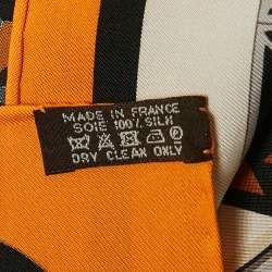 مملوكة مسبقًا وشاح هيرمس حرير برتقالي كارير ان بوكليز
