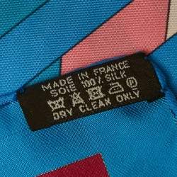 مملوكة مسبقًا وشاح هيرميس حرير أزرق لو فيل دي أريان