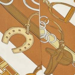 مملوكة مسبقًا وشاح هيرمس قماش حرير كود فو بلوك بنفسجي تويلي