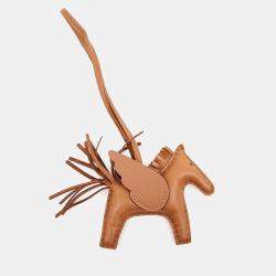 مملوكة مسبقًا تميمة حقيبة هيرمس بيغاسوس روديو جلد بني صغيرة