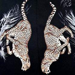 مملوكة مسبقًا Hermes Maxi Twilly Black Scarf