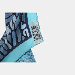 مملوكة مسبقًا Hermes La Legende Du Poisson Corail Blue Silk Scarf