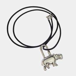 مملوكة مسبقًا Hermes Annee Des Fleuves Hippopotamus Choker Necklace Silver