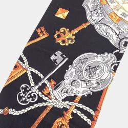 مملوكة مسبقًا وشاح هيرمس حرير ماكسي تويلي متعدد الألوان