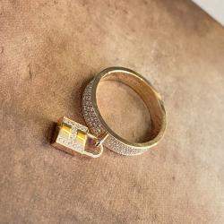 مملوكة مسبقًا خاتم هيرمس كلوشيت قفل ذهب وردي عيار 18 ألماس مقاس 55