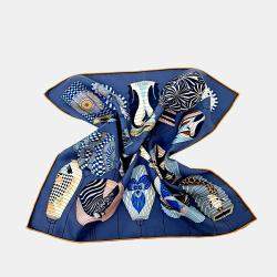 Pre Owned Hermes petite scarf