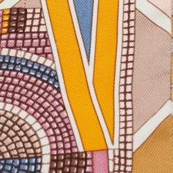 Pre Owned Hermès Pink/Beige L'art Indien des Plaines Silk Twilly 