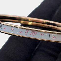 مملوكة مسبقًا عطر هيرمس المرح الإضافي: لغز الشارع الرابع والعشرين مقاس 65 ياسمين مينا مطلي بالذهب