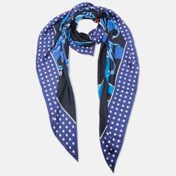 Pre Owned Hermes Blue Silk La Promenade du Matin Giant Triangle