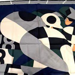 Pre Owned وشاح حرير هيرمس متعدد الألوان