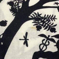 مملوكة مسبقًا Hermes Giant Square: Be Seduced By The Charm Of Orpheus Sous Le Charme D'Orphee Fall/Winter 2024 White/Black Cashmere, Silk Size 140