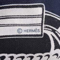 Pre Owned Hermes Carre H Attrage Buckle Size 100 Marine/Black/White Cashmere70% 30%