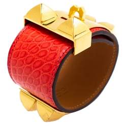 Pre Owned Hermès Collier de Chien Red Alligator Leather Gold Plated Cuff Bracelet S