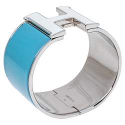 Pre Owned Hermès Clic Clac H Blue & White Enamel Palladium Plated Extra Wide Bracelet PM