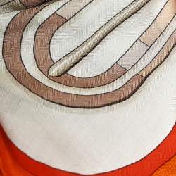 Pre Owned Hermés Cream Carre en Boucles Print Cashmere and Silk Shawl