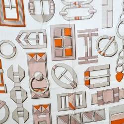 Pre Owned Hermés Cream Carre en Boucles Print Cashmere and Silk Shawl