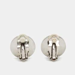 Pre Owned Hermès Vintage Caleche Composite Silver Tone Clip On Earrings