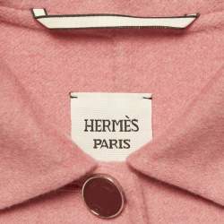 مملوكة مسبقًا معطف هيرمس من اللباد الكشميري باللون الوردي مزود بحزام مقاس متوسط (ميديم)