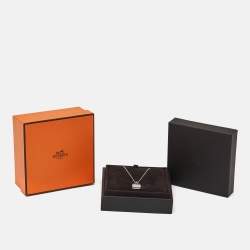 Pre Owned Hermes Amulettes Constance Diamond 18k White Gold Pendant Necklace