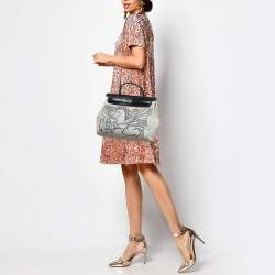 Pre Owned Hermes Ecru/Noir/ Bleu Indigo Toile H and Vache Hunter Pegase Pop Herbag Zip 31 Bag