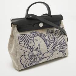 Pre Owned Hermes Ecru/Noir/ Bleu Indigo Toile H and Vache Hunter Pegase Pop Herbag Zip 31 Bag
