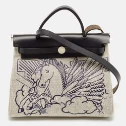 Hermès Ecru/Noir/ Bleu Indigo Toile H and Vache Hunter Pegase Pop Herbag Zip 31 Bag