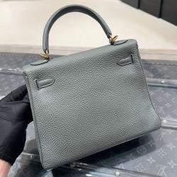 Hermes Almond Green Togo Leather Kelly 25 bag