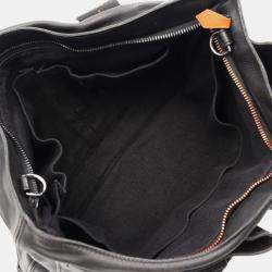 Pre Owned Hermes Caravan Horizontal MM Black Derma Leather Crossbody Bag