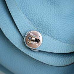 Pre Owned Hermes Lindy 30 Blue Clemence Leather Shoulder Bag