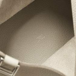 Pre Owned Hermès Craie Clemence Leather Picotin Lock 22 Bag