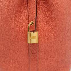 مملوكة مسبقًا Hermes Apricot Taurillon Clemence Leather Picotin Lock 18 Bag