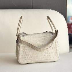 مملوكة مسبقًا Hermes Lindy 26 Etoupe Matte Crocodile Palladium Hardware