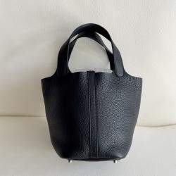 Pre Owned حقيبة هيرمس بيكوتين 18 جلد توريلون كليمنس أسود مع إكسسوار بلاديوم