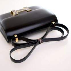 مملوكة مسبقًا Hermes Black Box Touch Constance 24