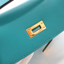 مملوكة مسبقًا Hermes Bleu Paon Swift Kelly Pochette