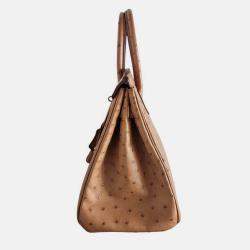 مملوكة مسبقًا Hermes Camel Ostrich Leather Gold Finish Birkin 30 Handbag