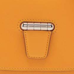 Pre Owned حقيبة هيرمس ميني كونفيور أصفر جلد سويفت