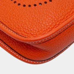 مملوكة مسبقًا Hermes Orange Clemence Evelyne TPM 16