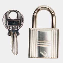 Pre Owned Hermes Blue Clemence Picotin Lock 22