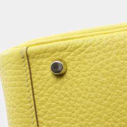 مملوكة مسبقًا Hermes Lindy Maxi Quadrille Mini Yellow Taurillon Clemence Leather Crossbody Bag