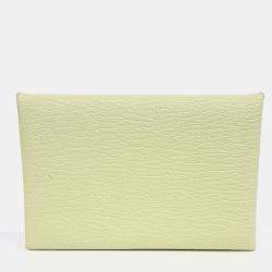 مملوكة �مسبقًا Hermes Yellow Leather Calvi Card Holder