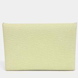 مملوكة مسبقًا Hermes Yellow Leather Calvi Card Holder