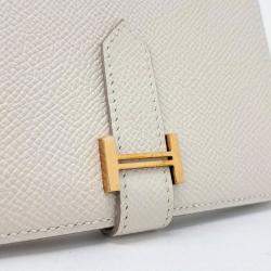 مملوكة مسبقًا Hermes White Leather Bean Half Wallet